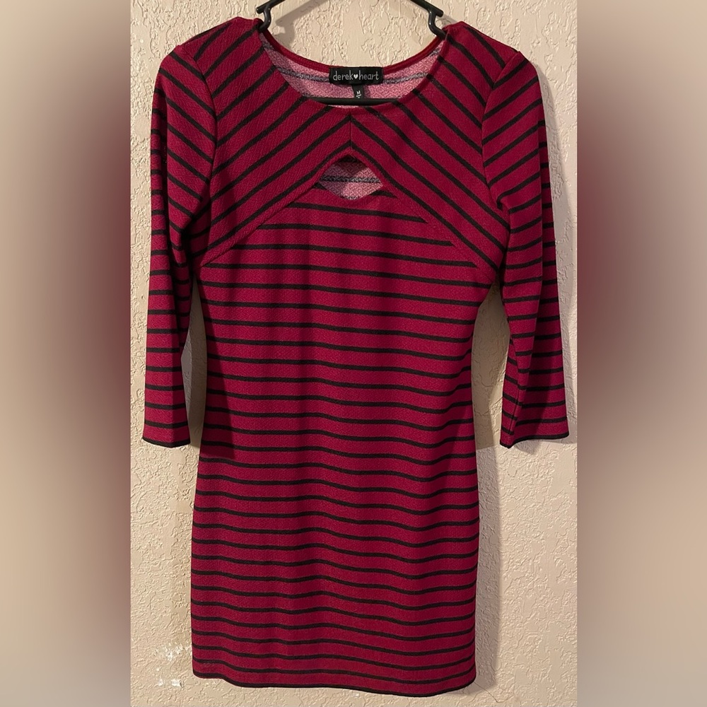 Derek Heart Juniors Mid Sleeve Medium